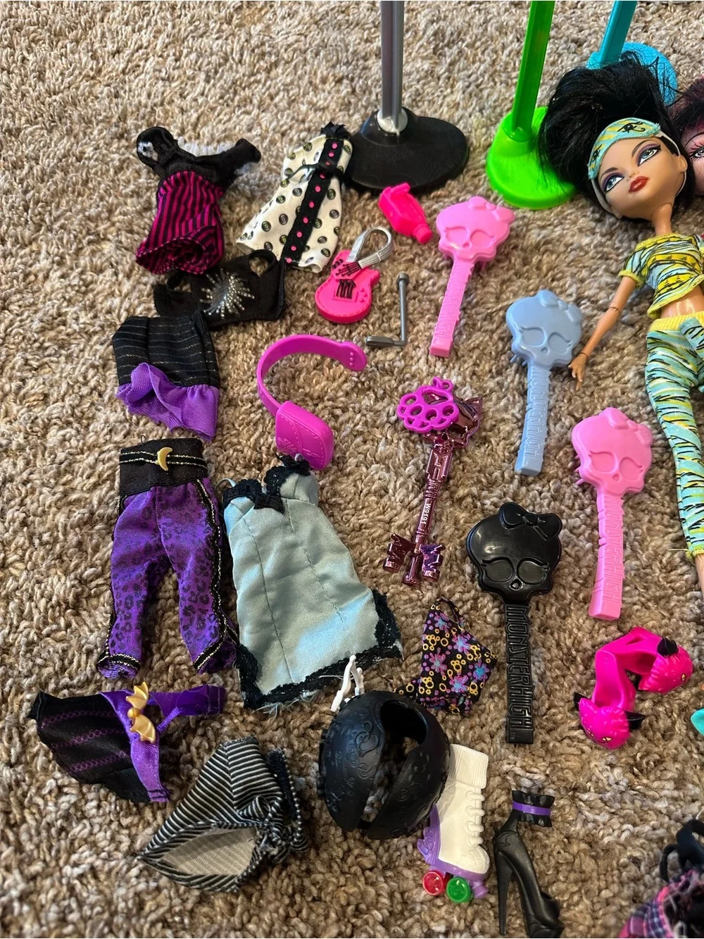 Lot of 11 Assorted Years Monster High Dolls  W Alot Of Accessories &  Stands